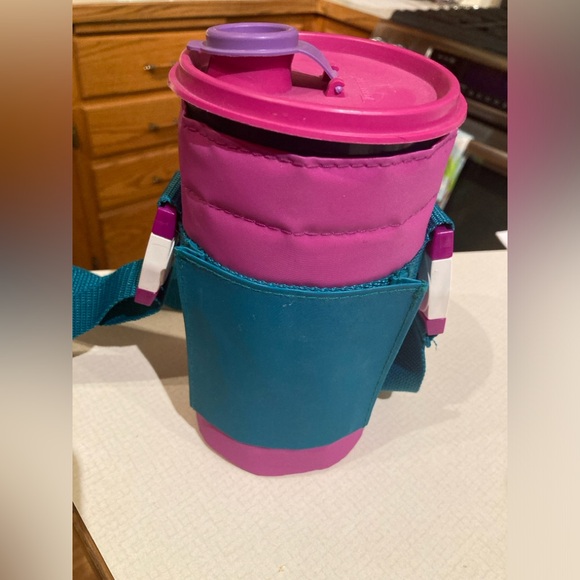 Vintage Tupperware 30 ounce Tumbler with insulated carrier - Picture 1 of 5